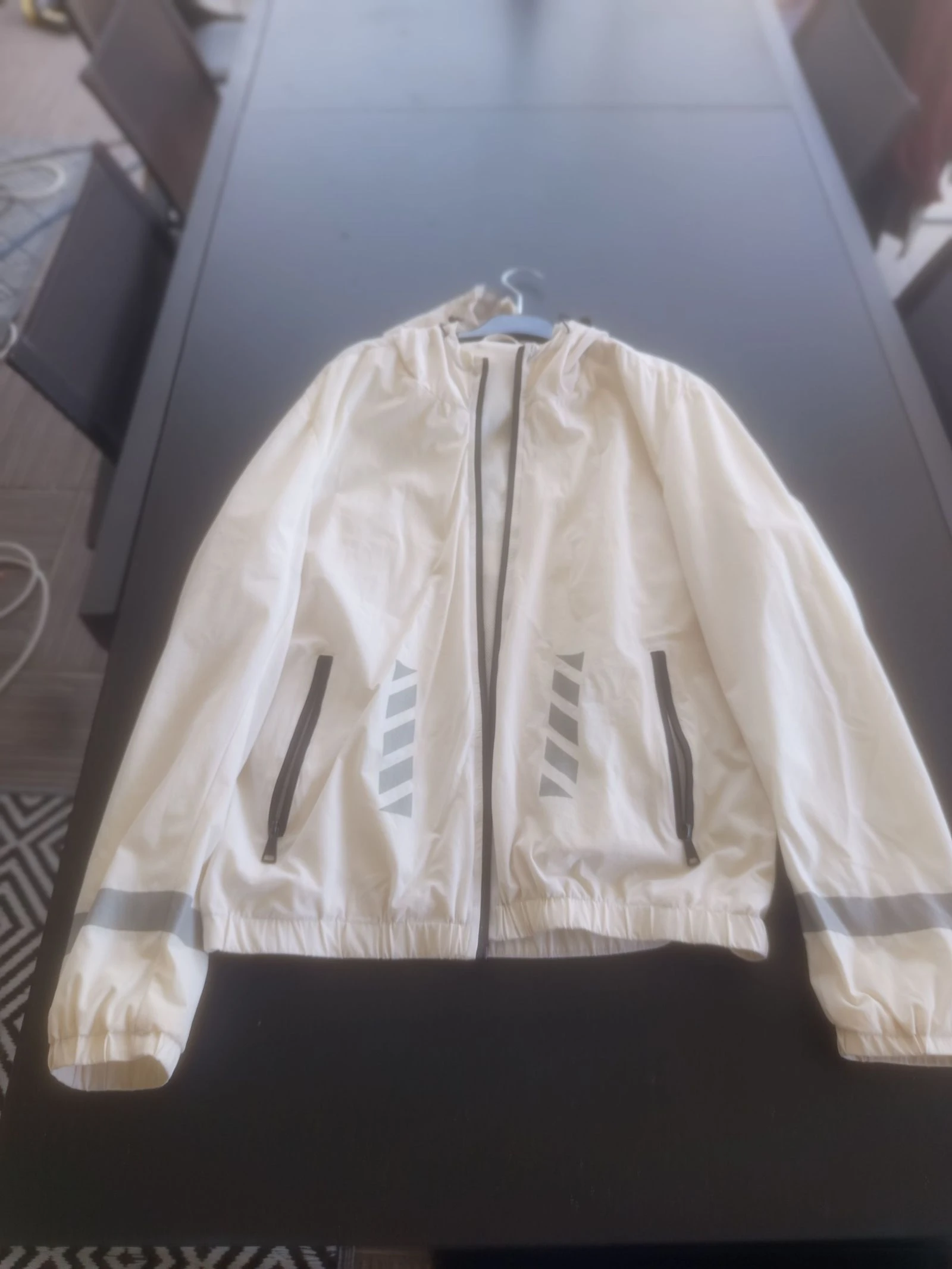 Veste a capuche x feel taille L